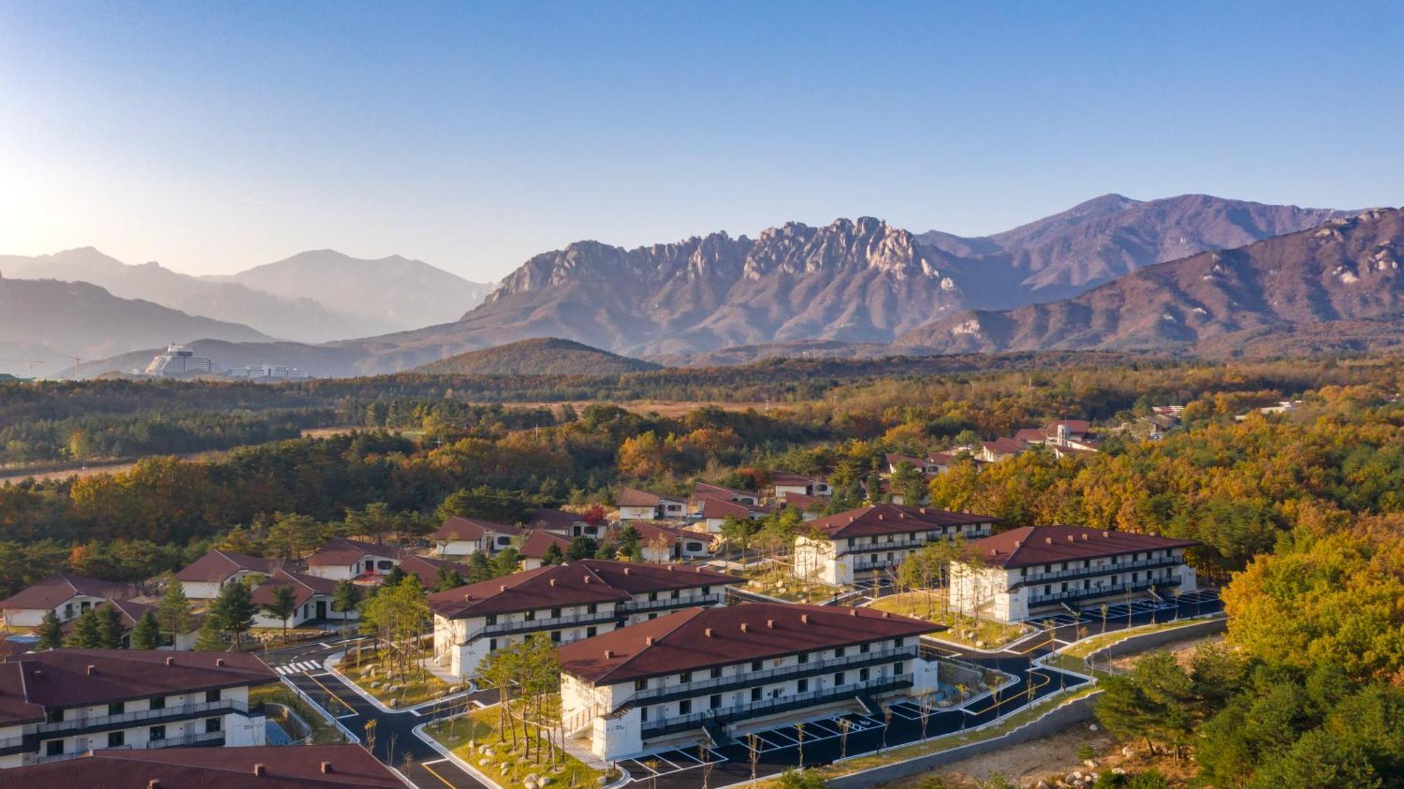 Kensington Resort Seorak Valley Sokcho Bagian luar foto